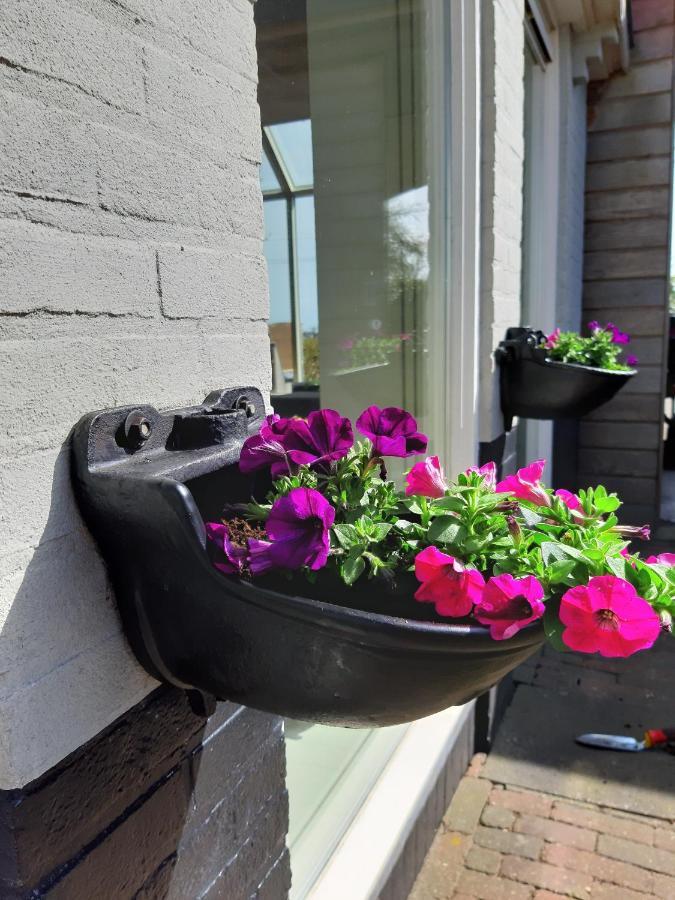 Luxe Gastenverblijf In Het Hart Van Friesland Akkrum Exterior foto